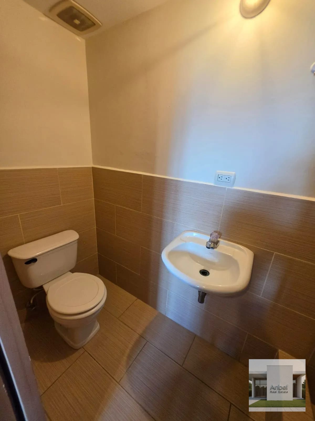 Alquiler Apartamento 3 Dormitorios La Villa Zona 14 — Apartamento en Alquiler en Condado La Villa, Zona 14, Guatemala, Ciudad — foto 4 de 9