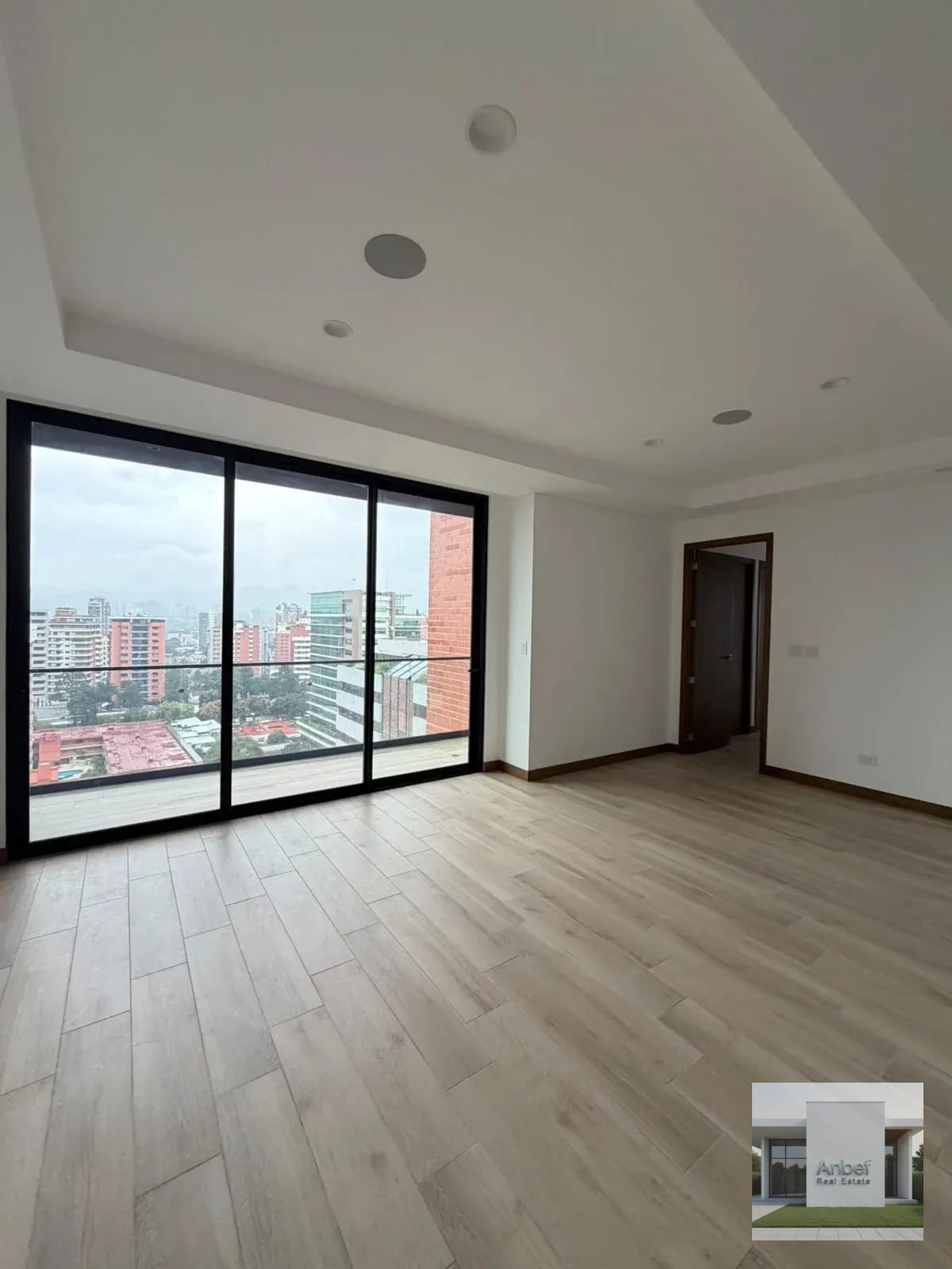 📍 FERRÉ DIEZ Alquiler Apartamento 3 Dormitorios Zona 10 — Apartamento en Alquiler en Ferré Diez, Zona 10, Guatemala, Ciudad — foto 1 de 16