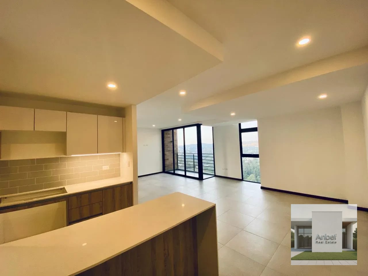 VISTAS De ELGIN Linda Casa Remodelada en desniveles Zona 13 — Casa en Alquiler en Vistas de Elgin, Zona 13, Guatemala, Ciudad — foto 11 de 11