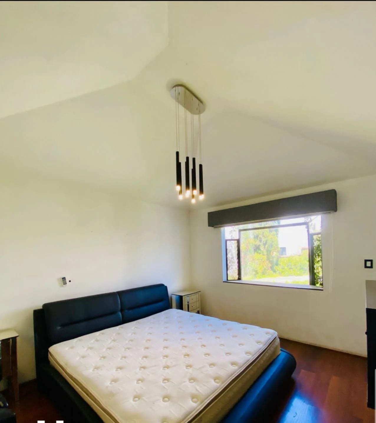 Casa en venta - San Cristóbal - Zona 8 de Mixco — Casa en Venta en Zona 8 Mixco, Guatemala, Ciudad — foto 3 de 11