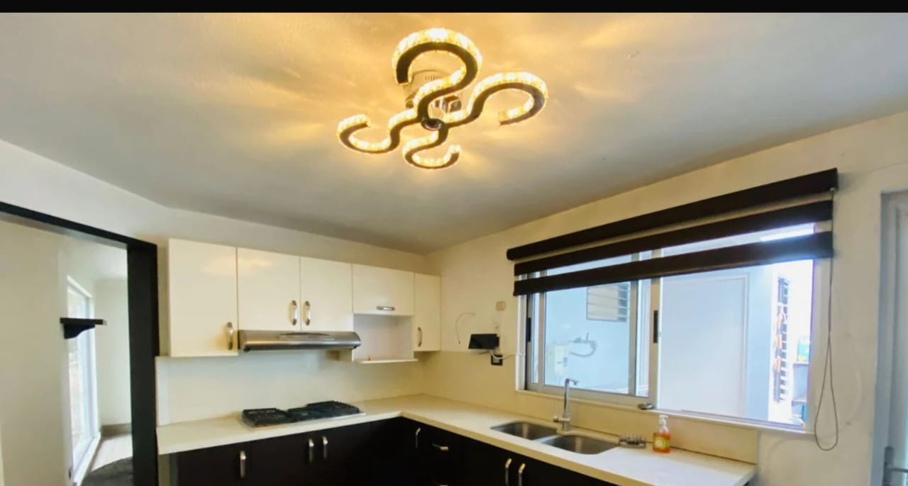 Casa en venta - San Cristóbal - Zona 8 de Mixco — Casa en Venta en Zona 8 Mixco, Guatemala, Ciudad — foto 9 de 11