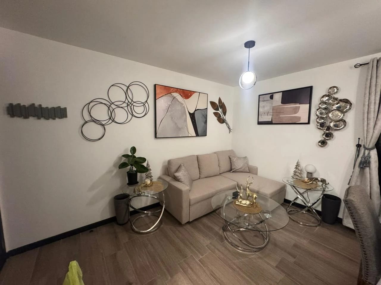 Apartamento amueblado en renta - Zona 11 — Apartamento en Alquiler en Zona 11, Guatemala, Ciudad — foto 2 de 8