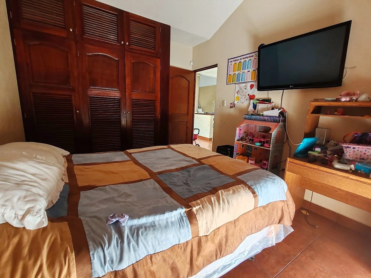 Casa en venta - Hacienda Real Z.16 — Casa en Venta en Zona 16, Guatemala, Ciudad — foto 9 de 13