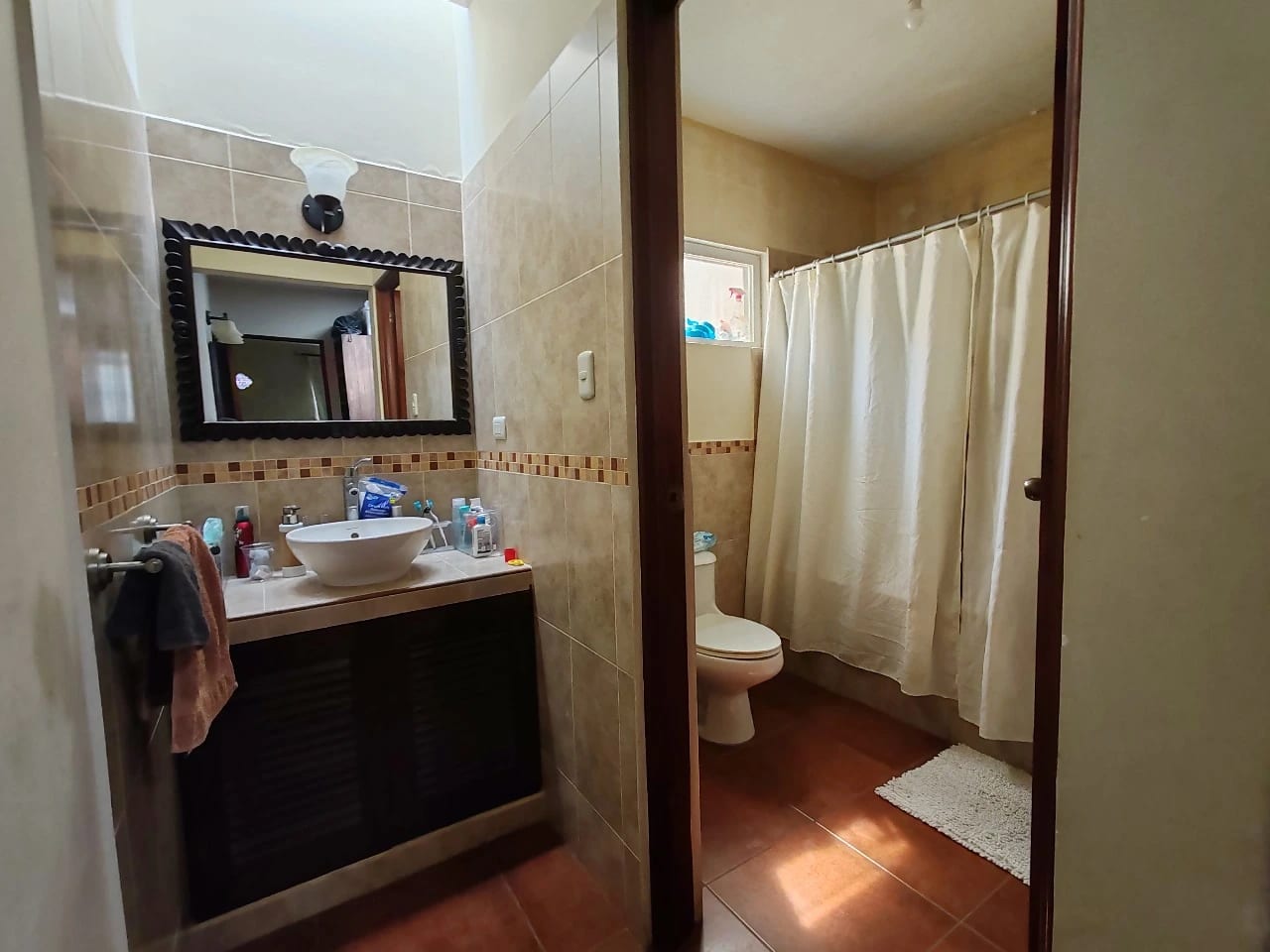 Casa en venta - Hacienda Real Z.16 — Casa en Venta en Zona 16, Guatemala, Ciudad — foto 11 de 13