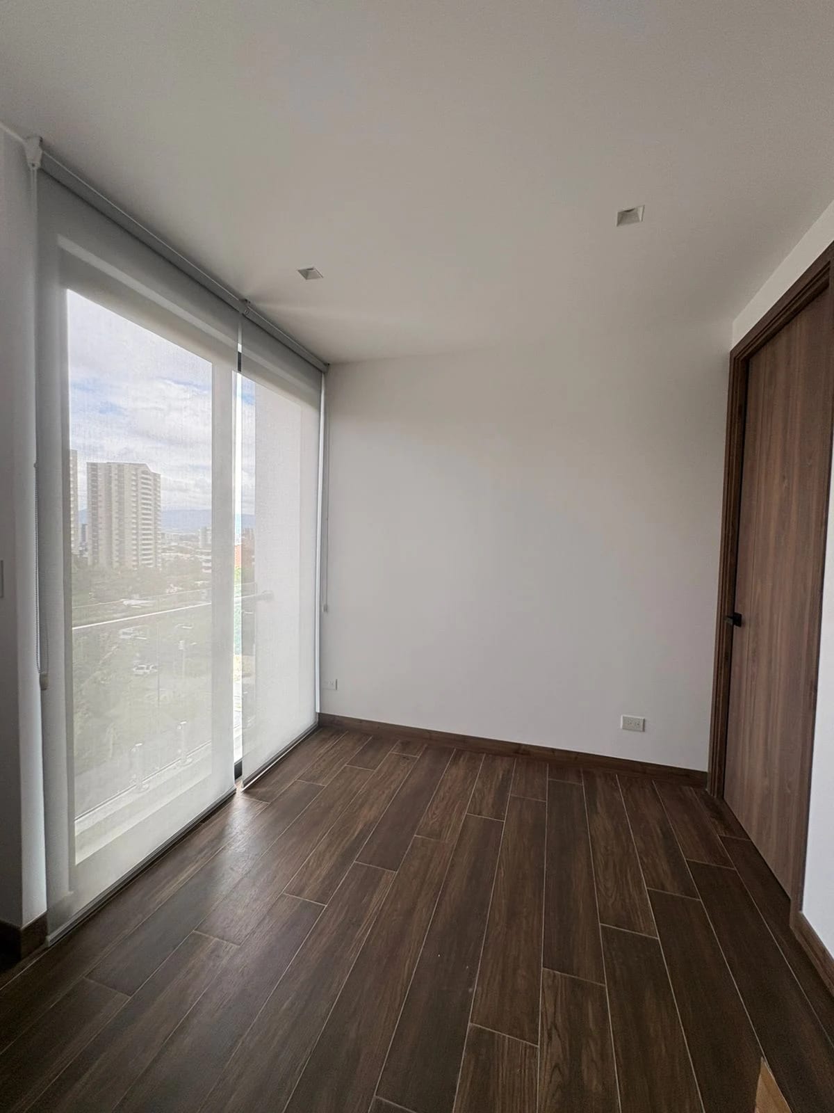 Apartamento en renta - Vila 15 - Zona 15 /VH2 — Apartamento en Alquiler en Zona 15, Guatemala, Ciudad — foto 1 de 9