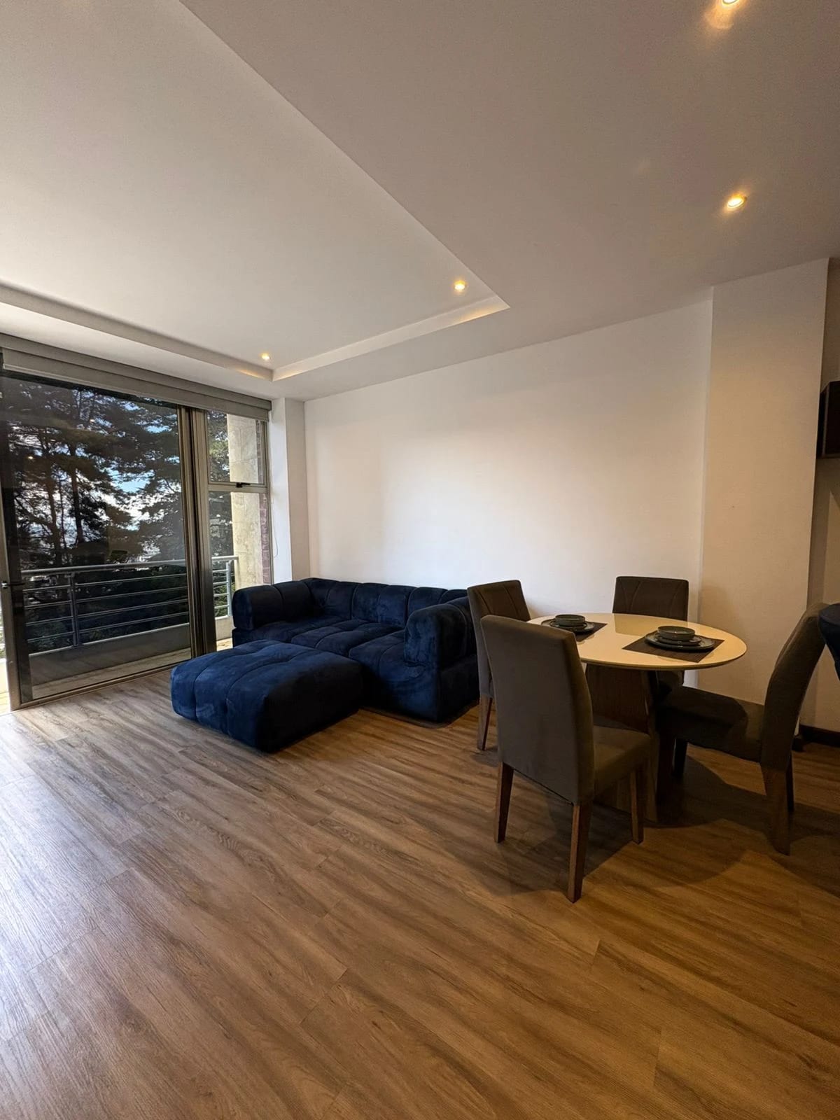Apartamento en Alquiler / Venta Edificio Mirabella, Km. 9.5 CES — Apartamento en Venta en Carretera a El Salvador, Guatemala, Ciudad — foto 3 de 15