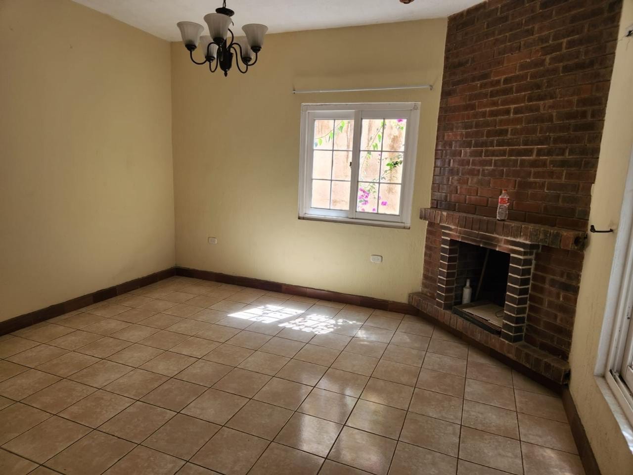 š” Casa en Venta en San Lucas SacatepĆ©quez š Casco Urbano ā Casa en Venta en San Lucas SacatepĆ©quez, SacatepĆ©quez ā foto 2 de 17