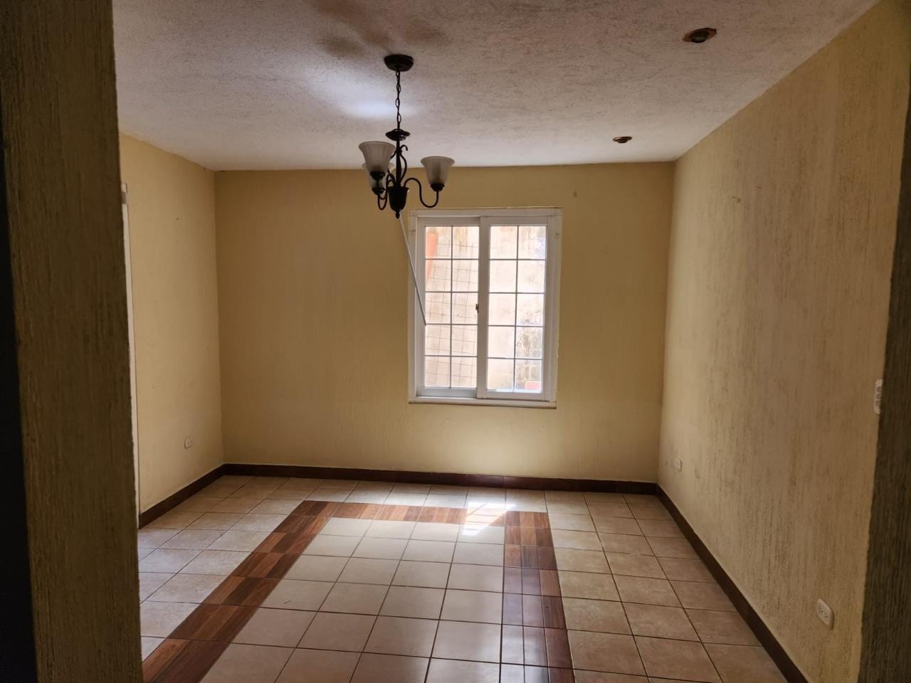 š” Casa en Venta en San Lucas SacatepĆ©quez š Casco Urbano ā Casa en Venta en San Lucas SacatepĆ©quez, SacatepĆ©quez ā foto 4 de 17