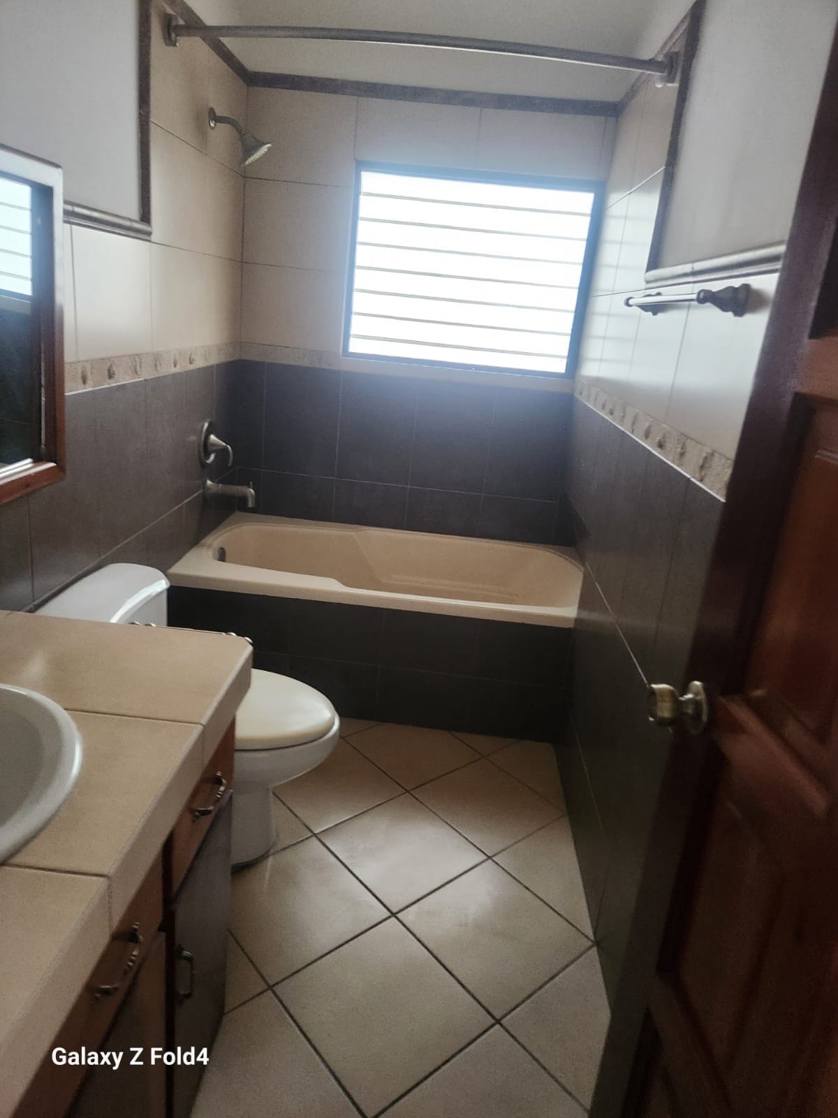 🏡 ¡casa en Venta en Sector Exclusivo Entre Muxbal y Carretera — Casa en Venta en Jarcarandas II, Carretera a El Salvador, Guatemala, Ciudad — foto 4 de 17