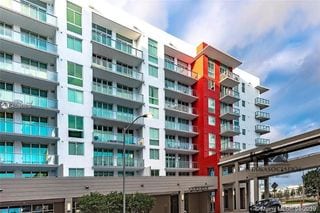 Apartamento en Venta en Miami Doral, Florida — Apartamento en Venta en *Otro / No especificar, Guatemala, Ciudad — miniatura 3 de 8