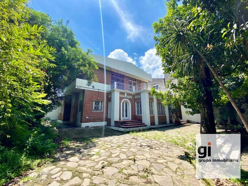 ZONA 11, Casa grande de esquina en alquiler en Mariscal — Casa en Alquiler en Zona 11, Guatemala, Ciudad — foto 1 de 9
