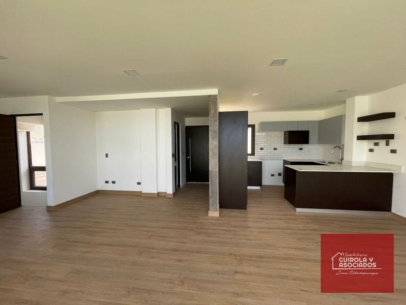 Casas Nuevas en Venta en Zona 15, la Isla 007CVZ15D — Casa en Venta en Zona 15, Guatemala, Ciudad — foto 3 de 16
