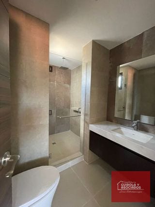 Casas Nuevas en Venta en Zona 15, la Isla 007CVZ15D — Casa en Venta en Zona 15, Guatemala, Ciudad — miniatura 6 de 16