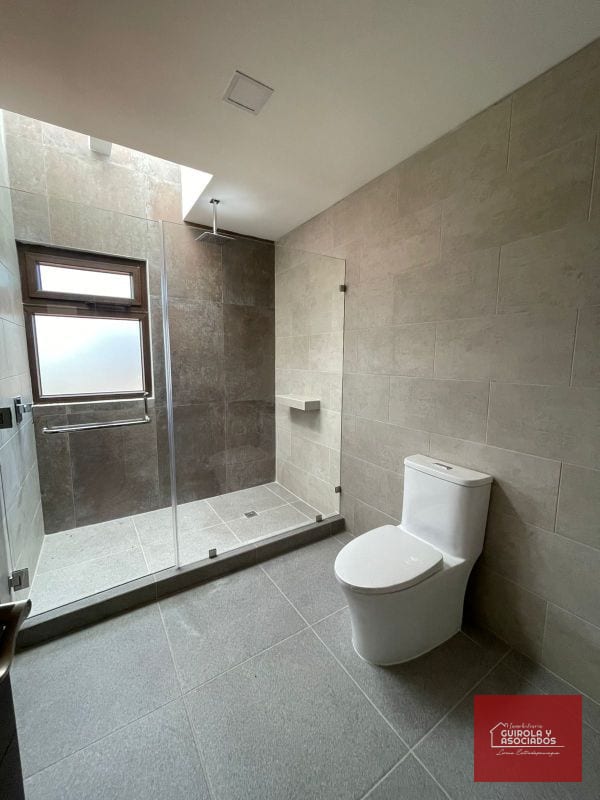Casas Nuevas en Venta en Zona 15, la Isla 007CVZ15D — Casa en Venta en Zona 15, Guatemala, Ciudad — foto 15 de 16