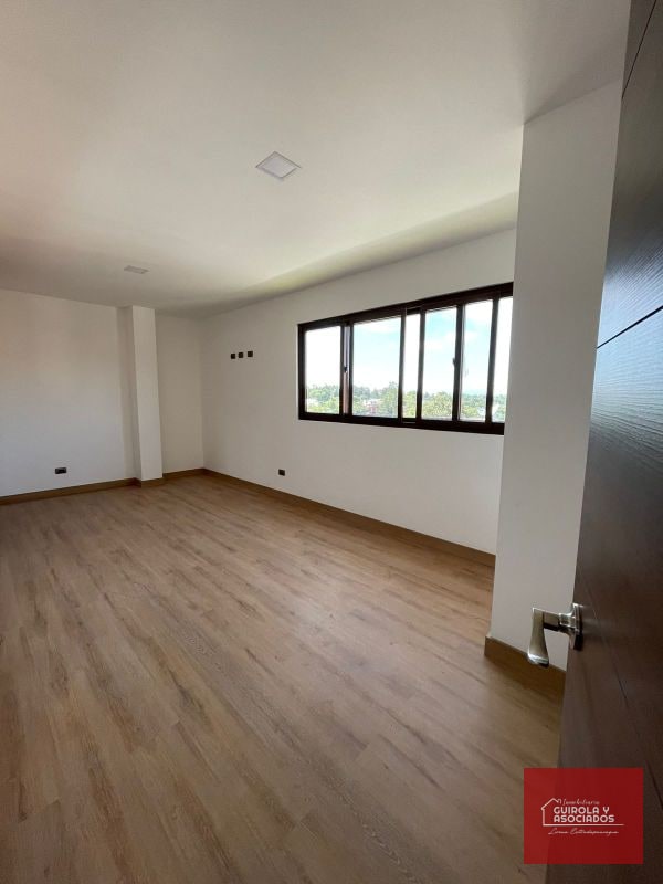 CASAS NUEVAS EN VENTA EN ZONA 15, LA ISLA 007CVZ15D — Casa en Venta en Zona 15, Guatemala, Ciudad — foto 10 de 16