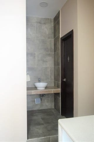 Local Comercial en Venta Zona 15 — Local en Venta en Zona 15, Guatemala, Ciudad — miniatura 7 de 8