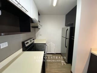 Apartamento con balcón y terraza — Apartamento en Alquiler en Carretera a El Salvador, Guatemala, Ciudad — miniatura 7 de 12