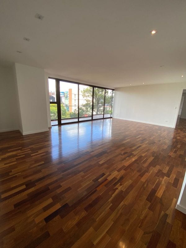 Apartamentos en Renta zona 10 — Apartamento en Alquiler en Zona 10, Guatemala, Ciudad — foto 1 de 12