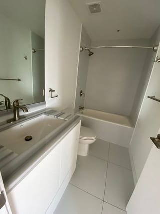 Apartamentos en Renta zona 10 — Apartamento en Alquiler en Zona 10, Guatemala, Ciudad — miniatura 10 de 12