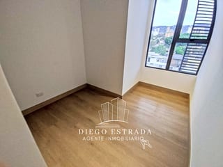 Apartamento con piscina en excelente ubicación — Apartamento en Alquiler en Zona 15, Guatemala, Ciudad — miniatura 2 de 16