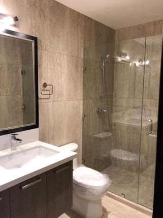 Apartamento amueblado en renta zona 14 — Apartamento en Alquiler en Zona 14, Guatemala, Ciudad — miniatura 2 de 11