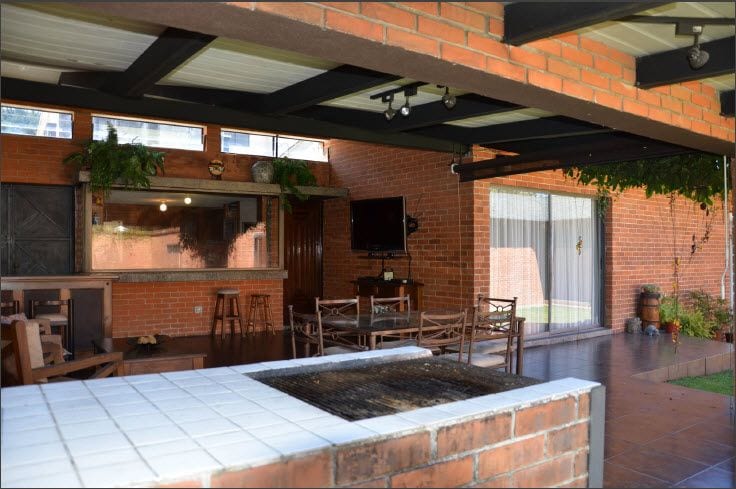 VENTA DE HERMOSA CASA DE 1 NIVEL EN STA ROSALIA CES Km 12.5 — Casa en Venta en Santa Rosalia La Laguna, Carretera a El Salvador, Guatemala, Ciudad — foto 5 de 16