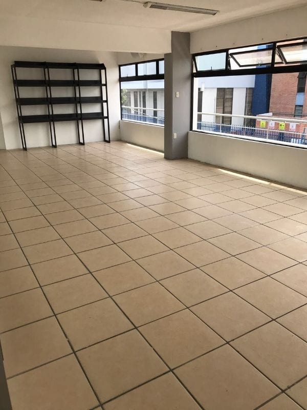 EDIFICIO EN ZONA 4 EN RENTA - Miniatura 8