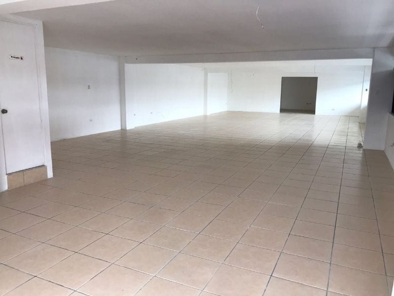 EDIFICIO EN ZONA 4 EN RENTA - Image 2