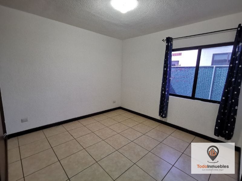 Casa en Venta en Portal de San Isidro 3 — Casa en Venta en Portal de San Isidro III, Zona 16, Guatemala, Ciudad — foto 8 de 13
