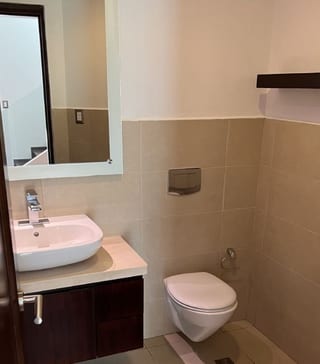 VERDINO APARTAMENTO DE 2 NIVELES EN VENTA ZONA 15 VISTA HERMOSA I  — Apartamento en Venta en Verdino, Zona 15, Guatemala, Ciudad — miniatura 8 de 11