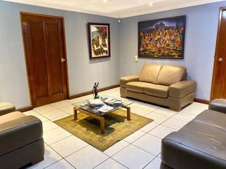 VENDO Amplia Oficina en Geminis 10, zona 10 — Oficina en Venta en Géminis 10, Zona 10, Guatemala, Ciudad — miniatura 1 de 8
