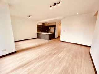 Apartamento en alquiler cerca de Zona Pradera — Apartamento en Alquiler en Zona 10, Guatemala, Ciudad — miniatura 1 de 13
