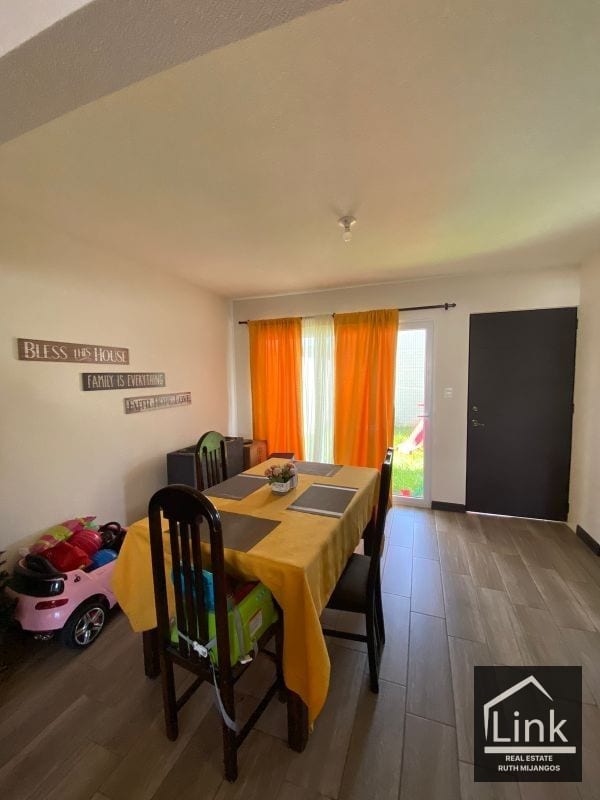 Vendo Casa San José Pinula — Casa en Venta en San José Pinula, Guatemala, Ciudad — foto 4 de 8