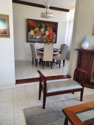 Casa Grande con Amplio Jardín — Casa en Venta en Fraijanes, Carretera a El Salvador, Guatemala, Ciudad — miniatura 7 de 8