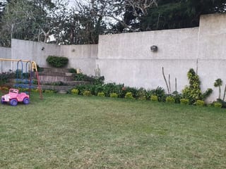 Casa Grande con Amplio Jardín — Casa en Venta en Fraijanes, Carretera a El Salvador, Guatemala, Ciudad — miniatura 6 de 8