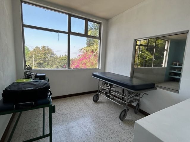 Propiedad en renta km 8 CES Edificio de 1000 metros con 2 niveles — Edificio en Alquiler en Carretera a El Salvador, Guatemala, Ciudad — foto 14 de 15