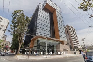 Oficina nueva para estrenar Edificio Burgo, zona 14 — Oficina en Alquiler en Zona 14, Guatemala, Ciudad — miniatura 1 de 14