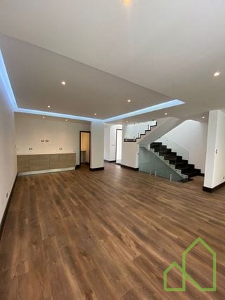 Casa Residencial en Renta en Oakland — Casa en Alquiler en Oakland I, Zona 10, Guatemala, Ciudad — miniatura 6 de 11