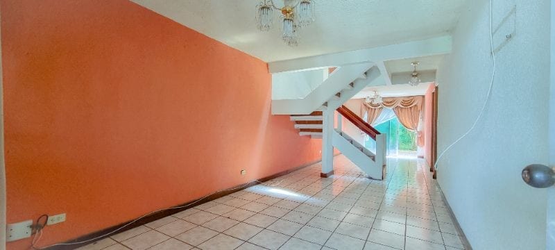 Amplia casa en renta zona 13 — Casa en Alquiler en Aurora II, Zona 13, Guatemala, Ciudad — foto 1 de 7