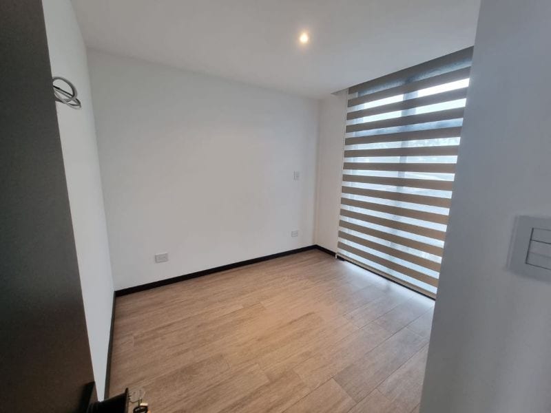 IQ10 APARTAMENTO EN RENTA EN ZONA 10 — Apartamento en Alquiler en IQ10, Zona 10, Guatemala, Ciudad — foto 13 de 17