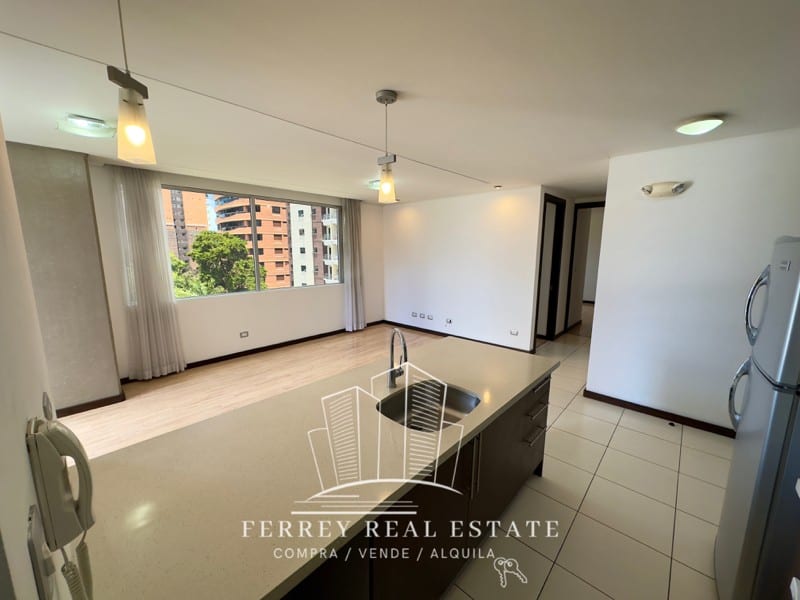 Apartamento de 2 dormitorios — Apartamento en Alquiler en Zona 14, Guatemala, Ciudad — foto 3 de 15