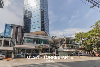 Oficina de 2 niveles en Murano Center, zona 10 — Oficina en Alquiler en Murano Center, Zona 10, Guatemala, Ciudad — miniatura 1 de 14
