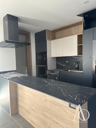 Apartamento en Alquiler Edificio Vertic, zona 14 N7 / EN DIRECTO — Apartamento en Alquiler en Vertic, Zona 14, Guatemala, Ciudad — miniatura 5 de 10
