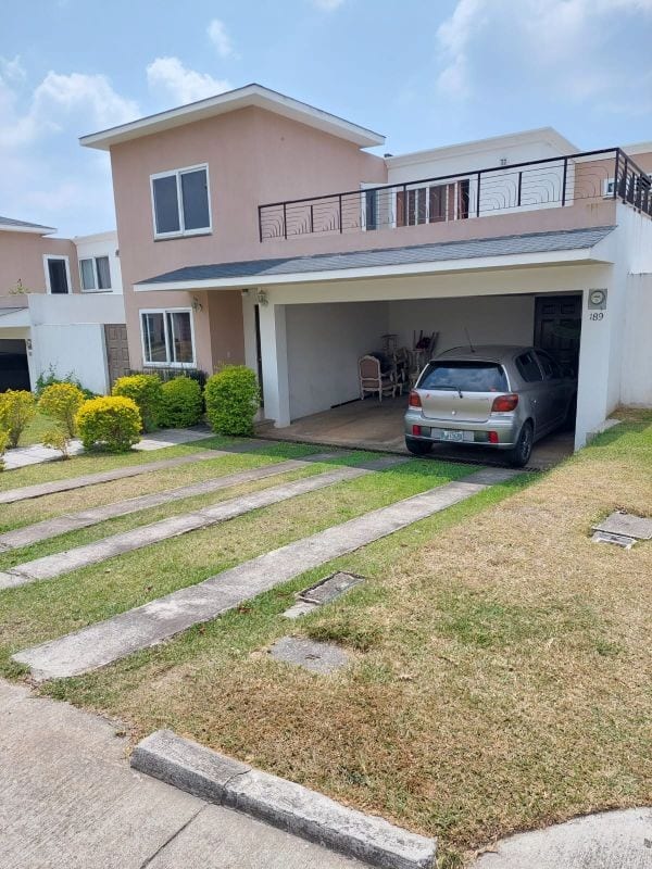 BONITA CASA EN VENTA KM 25 CARRETERA A EL SALVADOR — Casa en Venta en Fraijanes, Carretera a El Salvador, Guatemala, Ciudad — foto 2 de 10