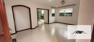 EN RENTA CASA ZONA 14  325 mts2 — Casa en Alquiler en La Cañada, Zona 14, Guatemala, Ciudad — miniatura 17 de 17