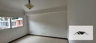 EN RENTA CASA ZONA 14  325 mts2 — Casa en Alquiler en La Cañada, Zona 14, Guatemala, Ciudad — miniatura 7 de 17