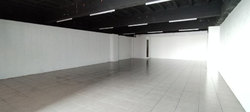 Local Comercial en plaza en zona 7 La Roosevelt y San Juan — Local en Alquiler en Zona 7, Guatemala, Ciudad — foto 4 de 9