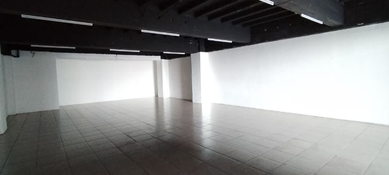 Local Comercial en plaza en zona 7 La Roosevelt y San Juan — Local en Alquiler en Zona 7, Guatemala, Ciudad — foto 3 de 9