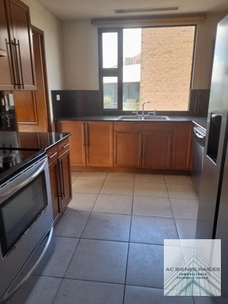 Elegante apartamento zona 14 — Apartamento en Alquiler en Almeira, Zona 14, Guatemala, Ciudad — miniatura 10 de 16