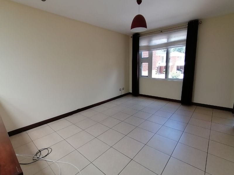 Casa en venta en Ensenada de San Isidro zona 16 — Casa en Alquiler en Ensenada de San Isidro, Zona 16, Guatemala, Ciudad — foto 6 de 12